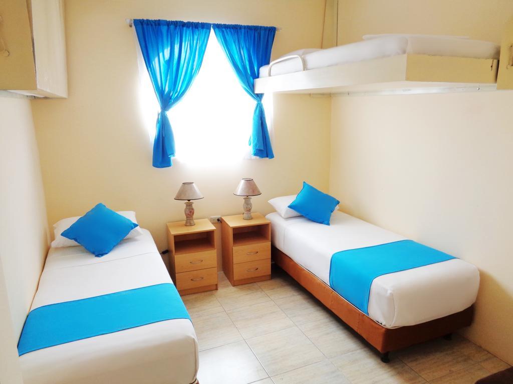 Hotel Crucero Cojimíes Buitenkant foto
